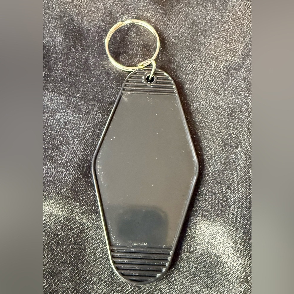 😋 3 for $15 Camp Crystal Lake Black Keychain - Picture 2 of 3
